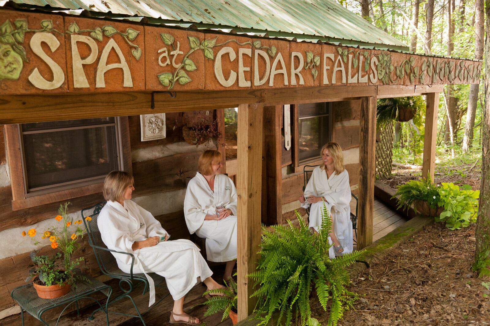 New and existing guests at The Inn & Spa at Cedar Falls in Hocking Hills can now book a stay in large, fully-loaded lodges that sleep up to two dozen guests.