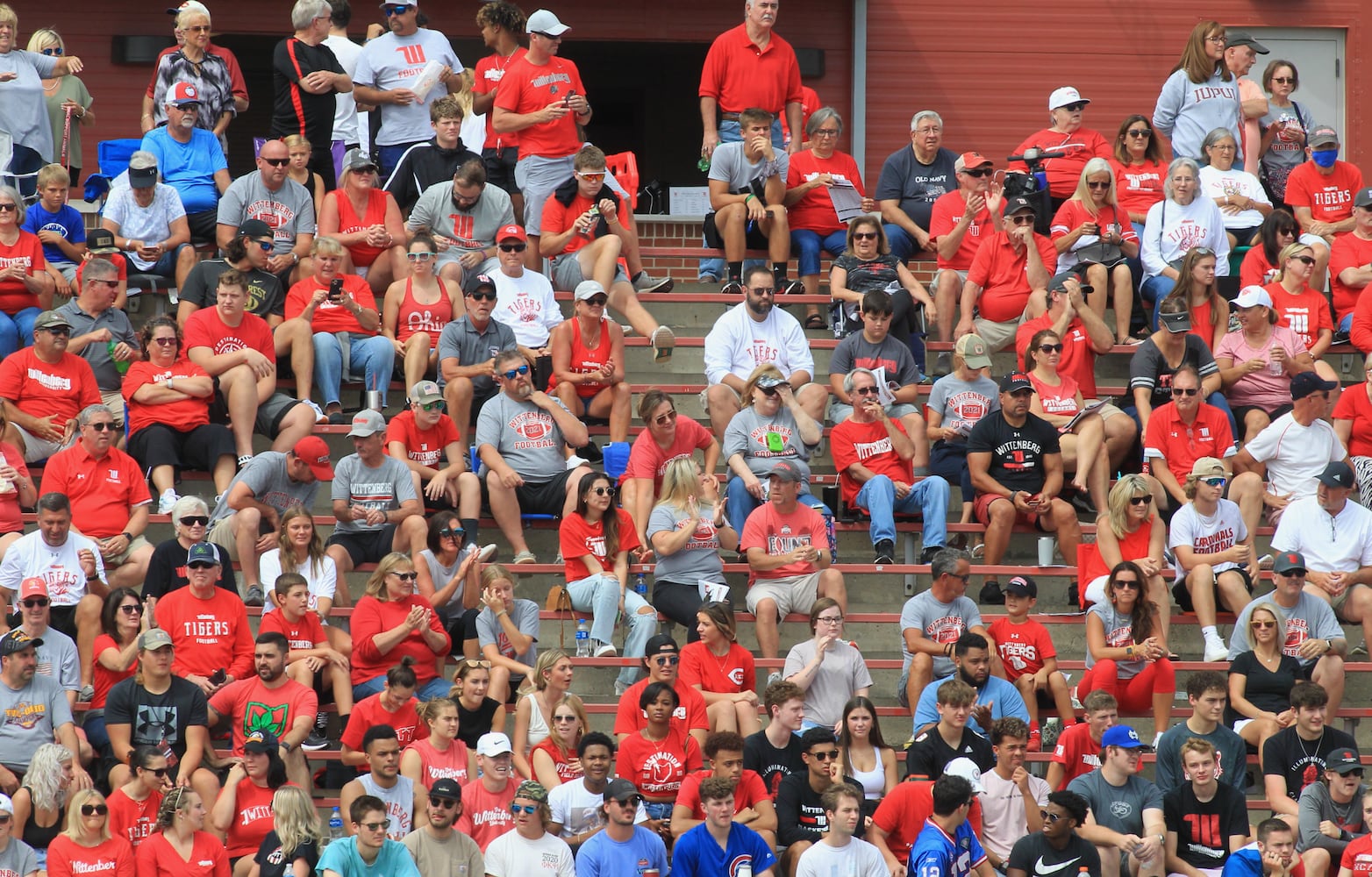 Wittenberg Tigers football