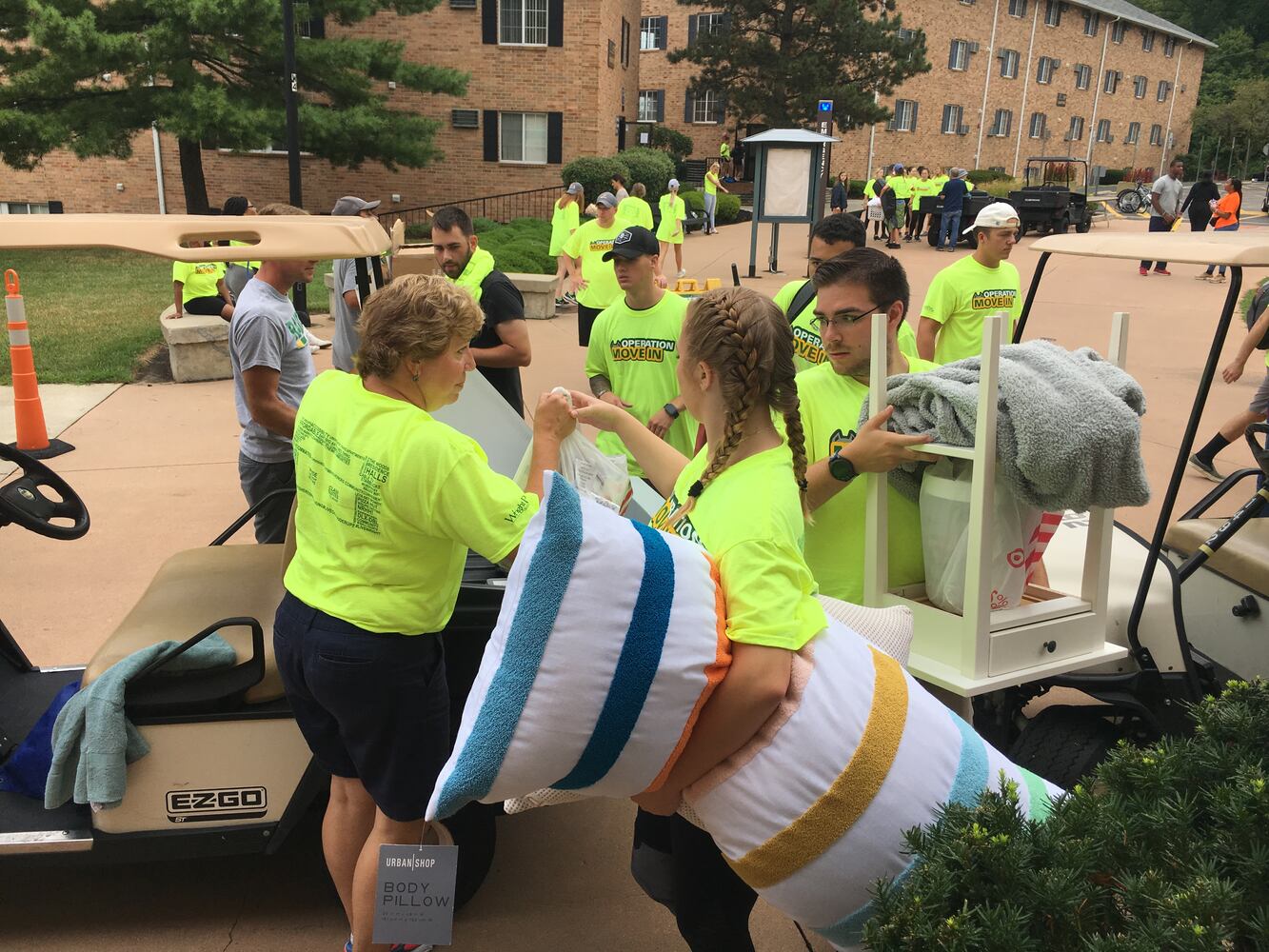 PHOTOS: 900 WSU freshmen move to campus for first time