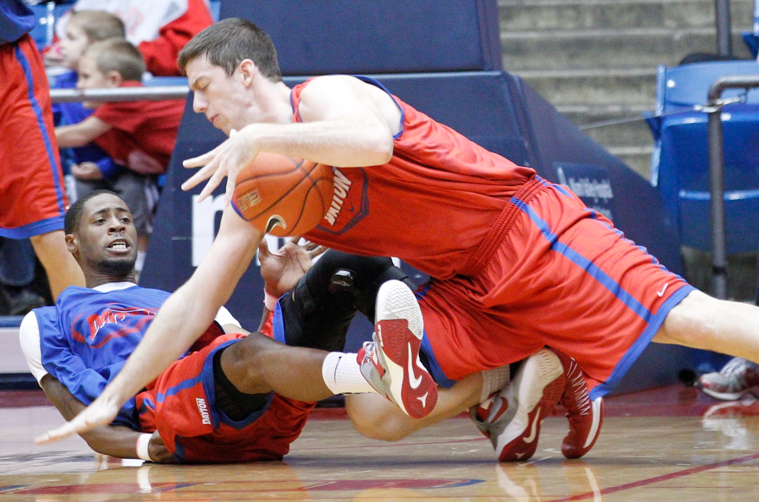 UD Red & Blue Basketball Scrimmage