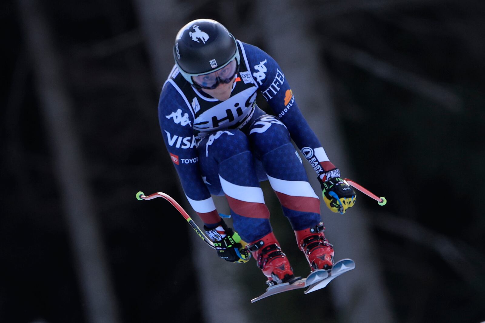 United States' Breezy Johnson speeds down the course during an alpine ski, women's World Cup downhill, in Garmisch, Germany, Saturday, Jan. 25, 2025. (AP Photo/Giovanni Maria Pizzato)