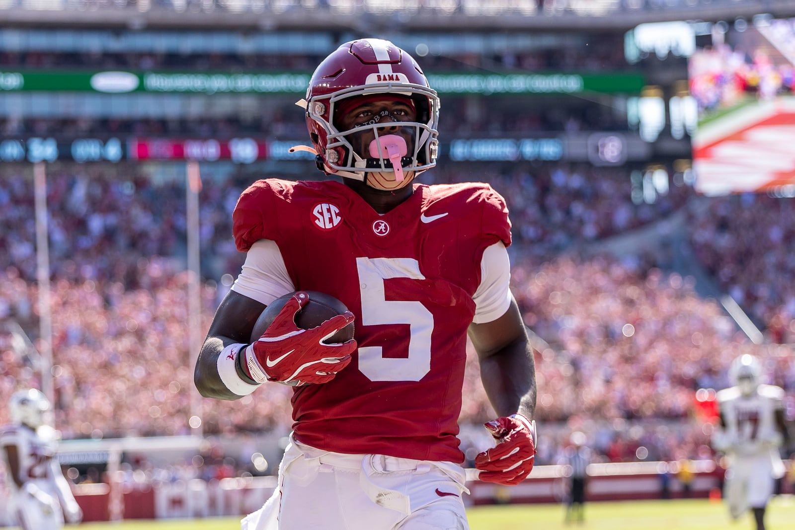 Alabama wide receiver Germie Bernard (5) scores a touchdown on a reception against South Carolina during the second half of an NCAA college football game, Saturday, Oct. 12, 2024, in Tuscaloosa, Ala. (AP Photo/Vasha Hunt)