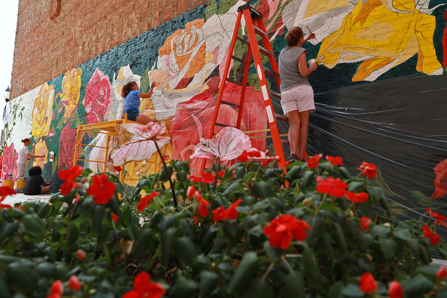 PHOTOS: THE ROSE CITY MURAL