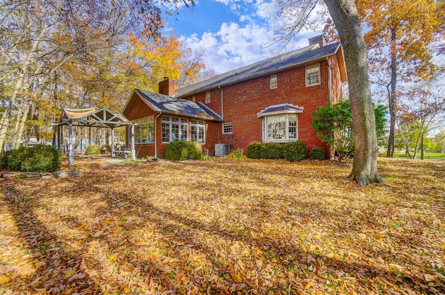 PHOTOS: Springfield-area home on 2.5 acres near golf course listed