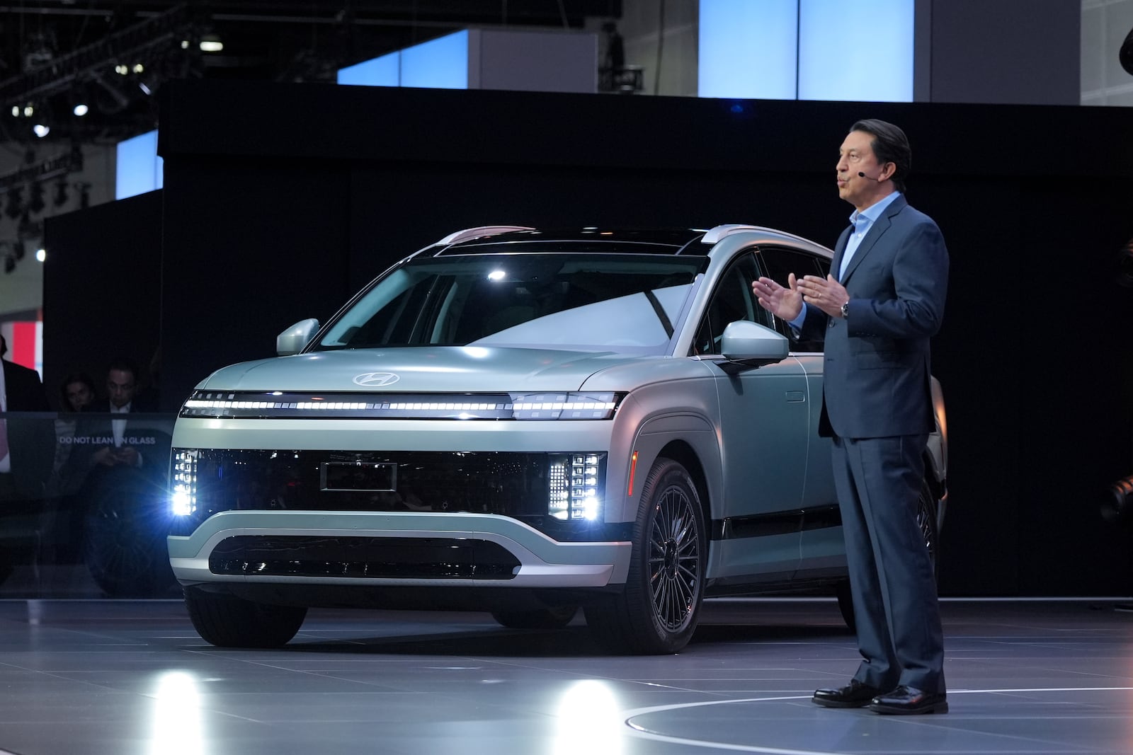 José Muñoz President and Global Chief Operating Officer, Hyundai Motor Company introduces the Hyundai Ioniq 9 at the AutoMobility LA Auto Show,Thursday, Nov. 21, 2024, in Los Angeles. (AP Photo/Jae C. Hong)