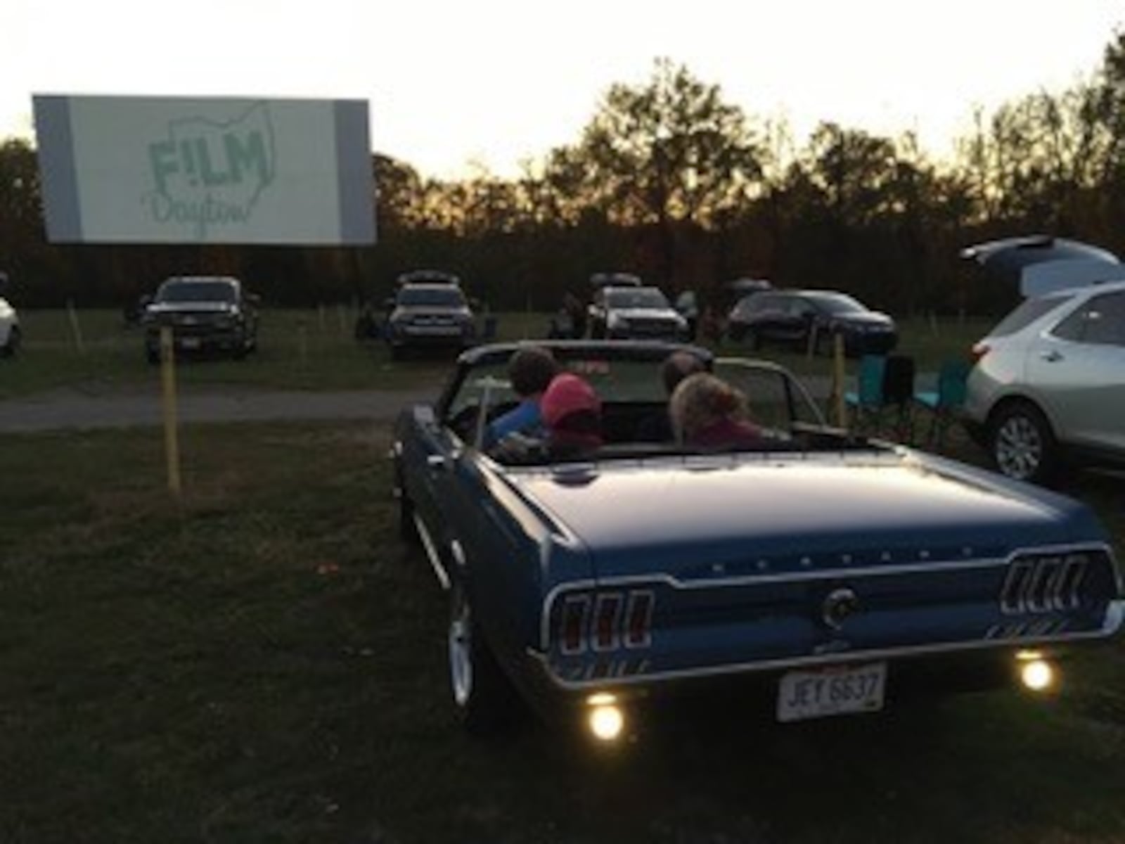 Premiere of "9 To 5" at the Dixie Twin Drive-In