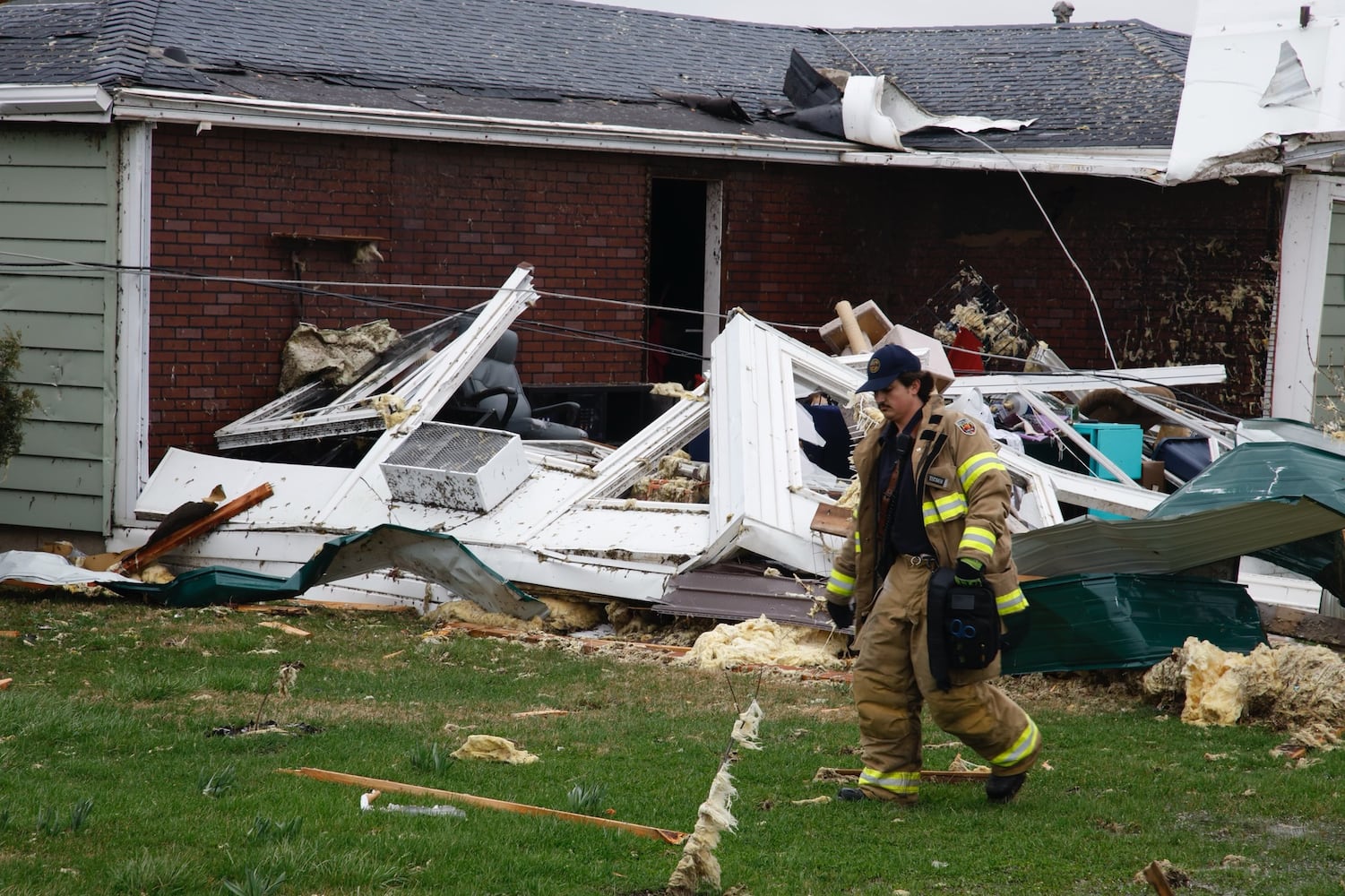 Tornado Damage in Midway