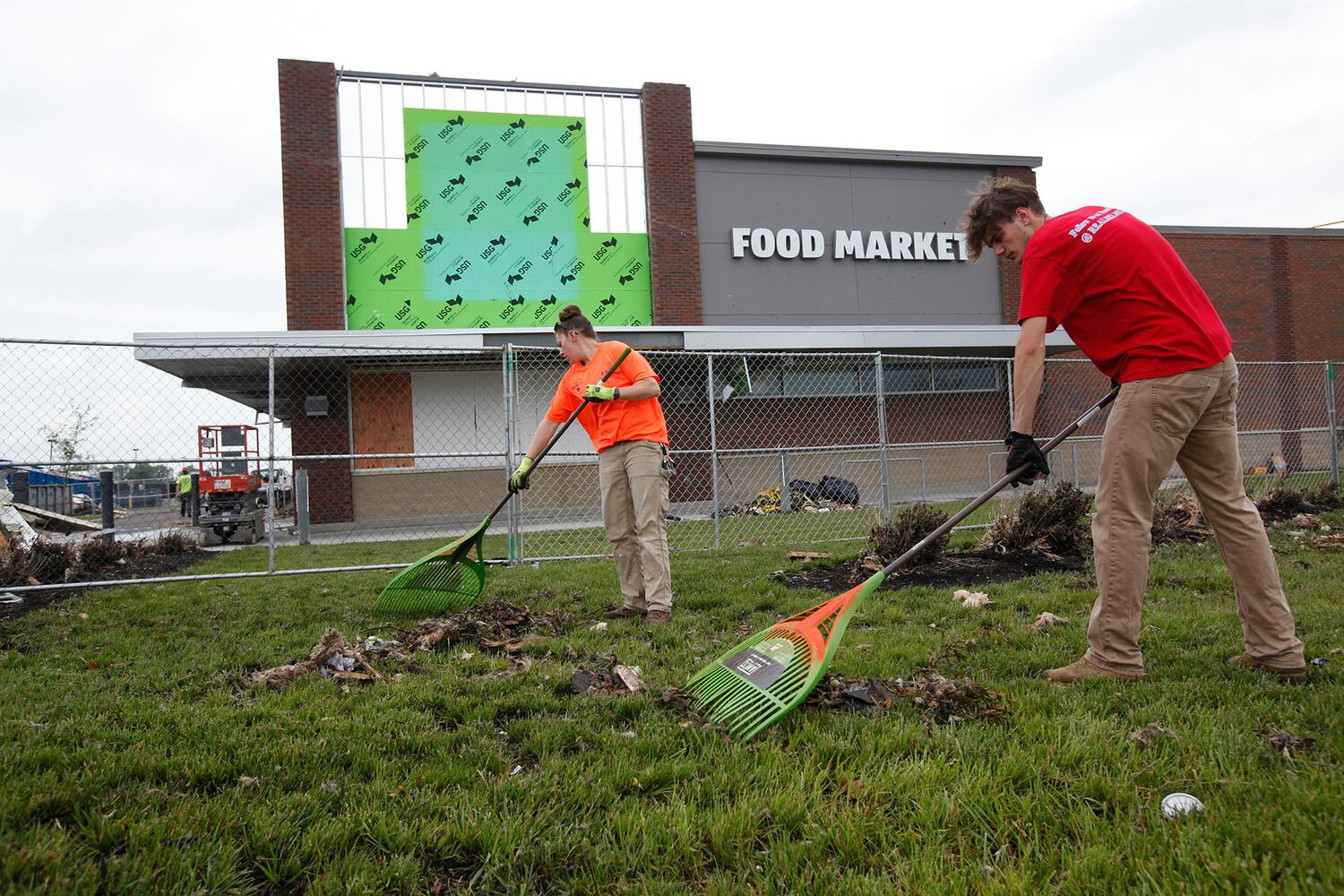 PHOTOS: Tornado cleanup begins in Beavercreek, Trotwood