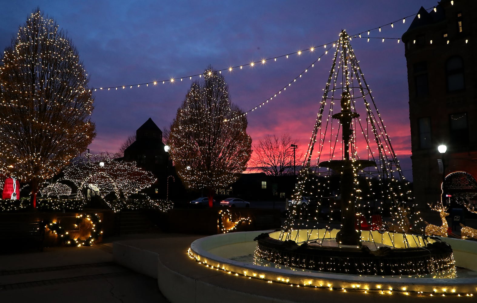 Springfield Holiday Lights