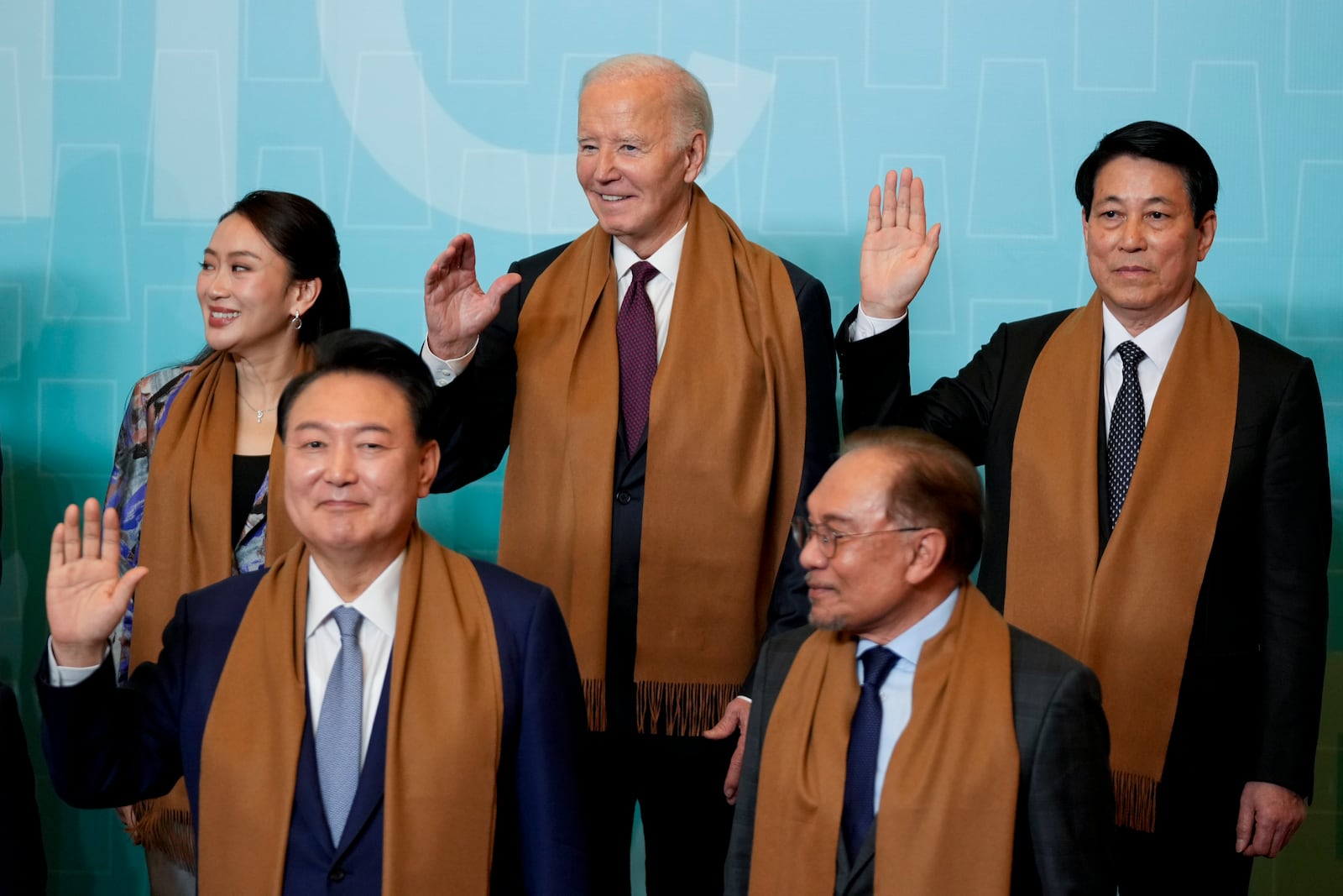 From left to right, top, Thailand's Prime Minister Paetongtarn Shinawatra, U.S. President Joe Biden and Vietnam's President Luong Cuong, and bottom, from left, South Korea's President Yoon Suk Yeol and Malaysia's Prime Minister Anwar Ibrahim pose during the taking of the leaders' group photo, at the Asia-Pacific Economic Cooperation (APEC) summit, in Lima, Peru, Saturday, Nov. 16, 2024. (AP Photo/Fernando Vergara)