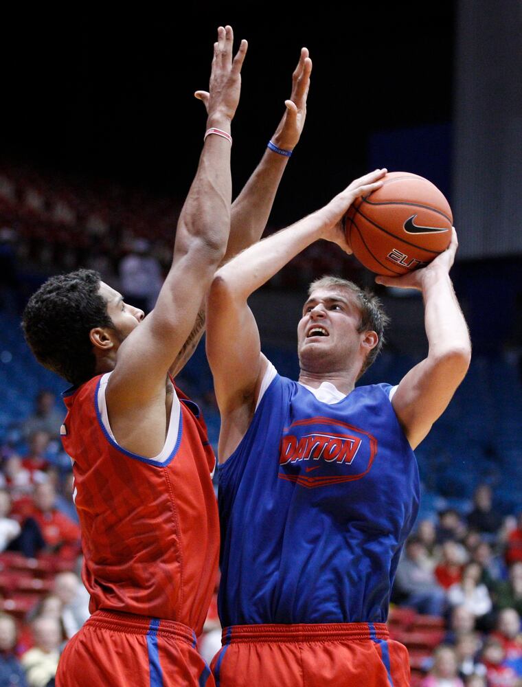 UD Red & Blue Basketball Scrimmage