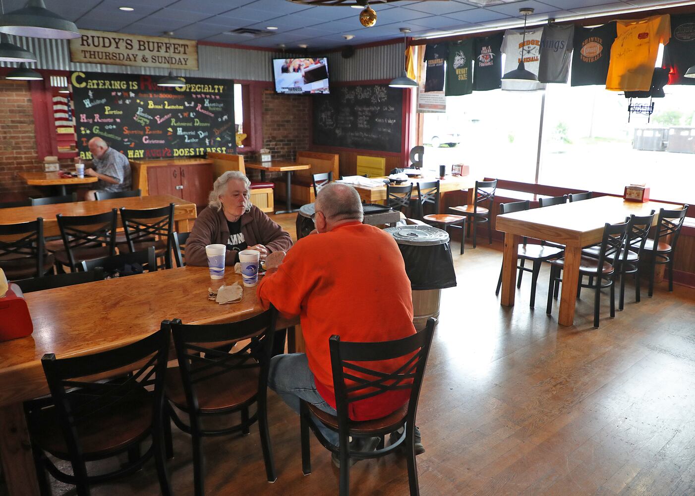 PHOTOS: Some Area Restaurants Start Indoor Dinning