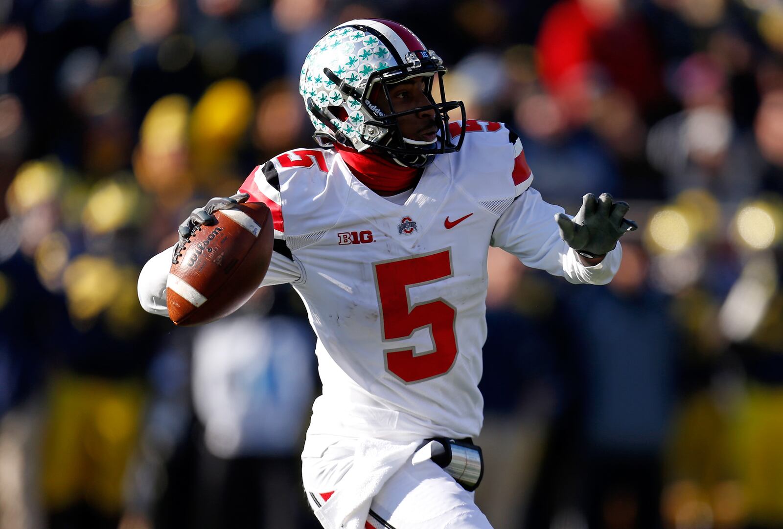 ANN ARBOR, MI - NOVEMBER 30: Quarterback Braxton Miller #5 of the Ohio State Buckeyes looks to pass in the second quarter against the Michigan Wolverines during a game at Michigan Stadium on November 30, 2013 in Ann Arbor, Michigan.  (Photo by Gregory Shamus/Getty Images)