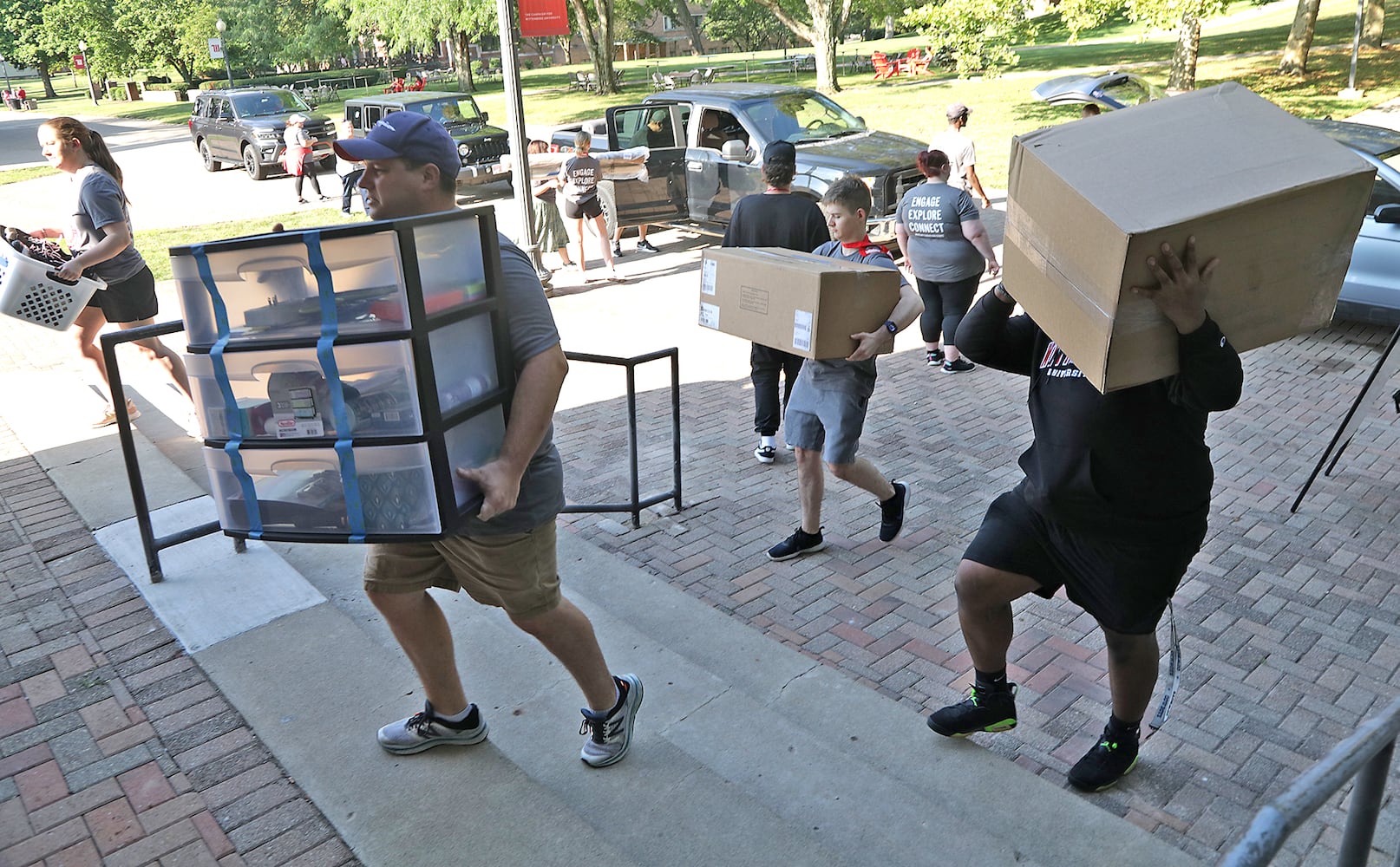 Witt Move-In Day SNS