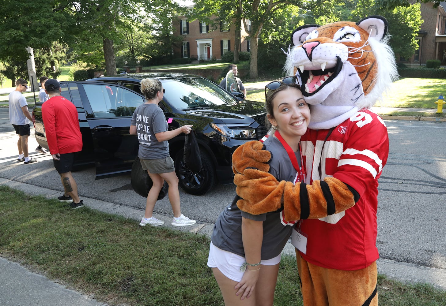 Witt Move-In Day SNS