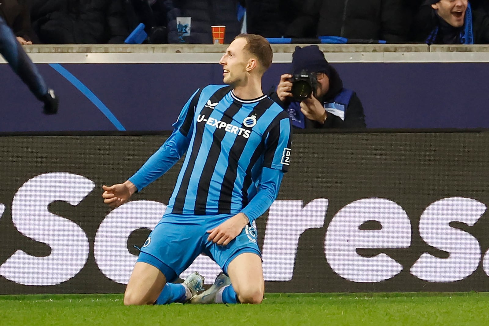 Brugge's Gustaf Nilsson celebrates after scoring the second goal from penalty against Atalanta, during the Champions League playoff first leg soccer match between Club Brugge and Atalanta at the Jan Breydel Stadium in Bruges, Belgium, Wednesday, Feb. 12, 2025. (AP Photo/Geert Vanden Wijngaert)