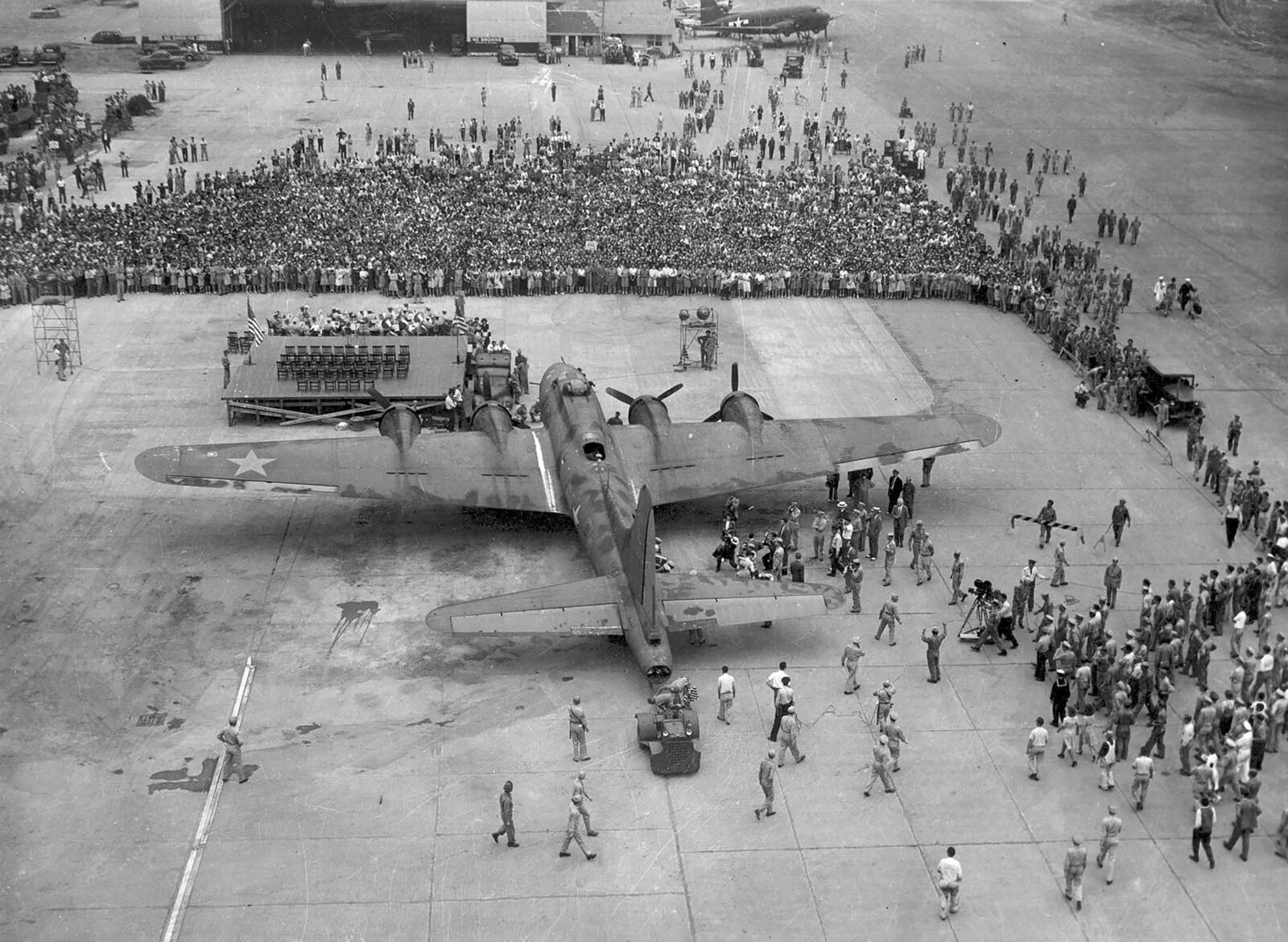 The Memphis Belle and crew flew into Patterson Field in Dayton in 1943 while on a war bond tour of 30 cities. The tour, a way to raise money and boost morale, was dubbed the “26th mission.” UNITED STATES AIR FORCE