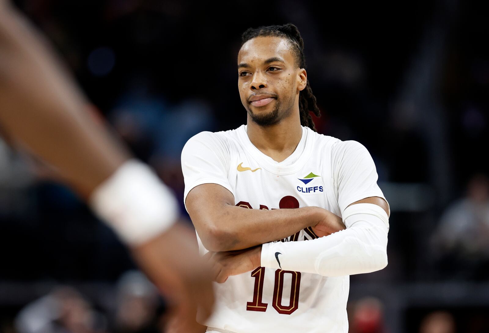 Cleveland Cavaliers guard Darius Garland (10) poses immediately after sinking a three-point shot at the buzzer to defeat the Detroit Pistons in an NBA basketball game, Wednesday, Feb. 5, 2025, in Detroit. (AP Photo/Duane Burleson)