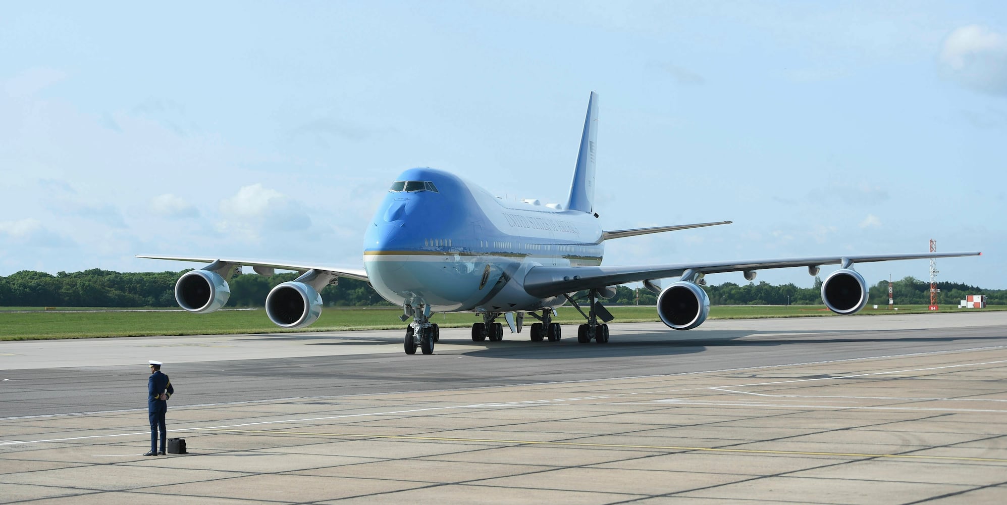 Photos: Trump arrives in United Kingdom for 3-day state visit