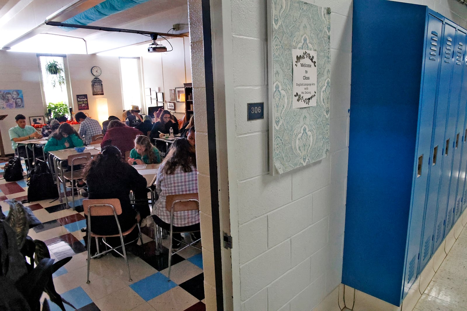 A crowded English classroom at the Springfield-Clark Career Technology Center.  BILL LACKEY/STAFF