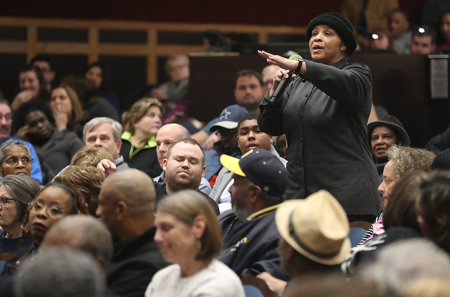 PHOTOS: Community Forum to Discuss Kroger Leaving