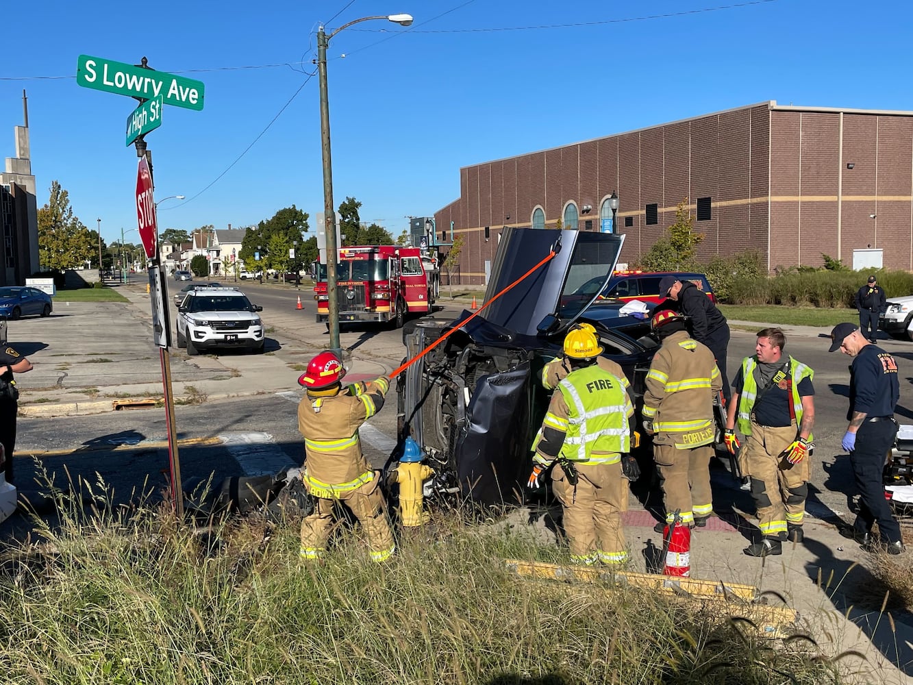 Rollover crash injures one person in Springfield