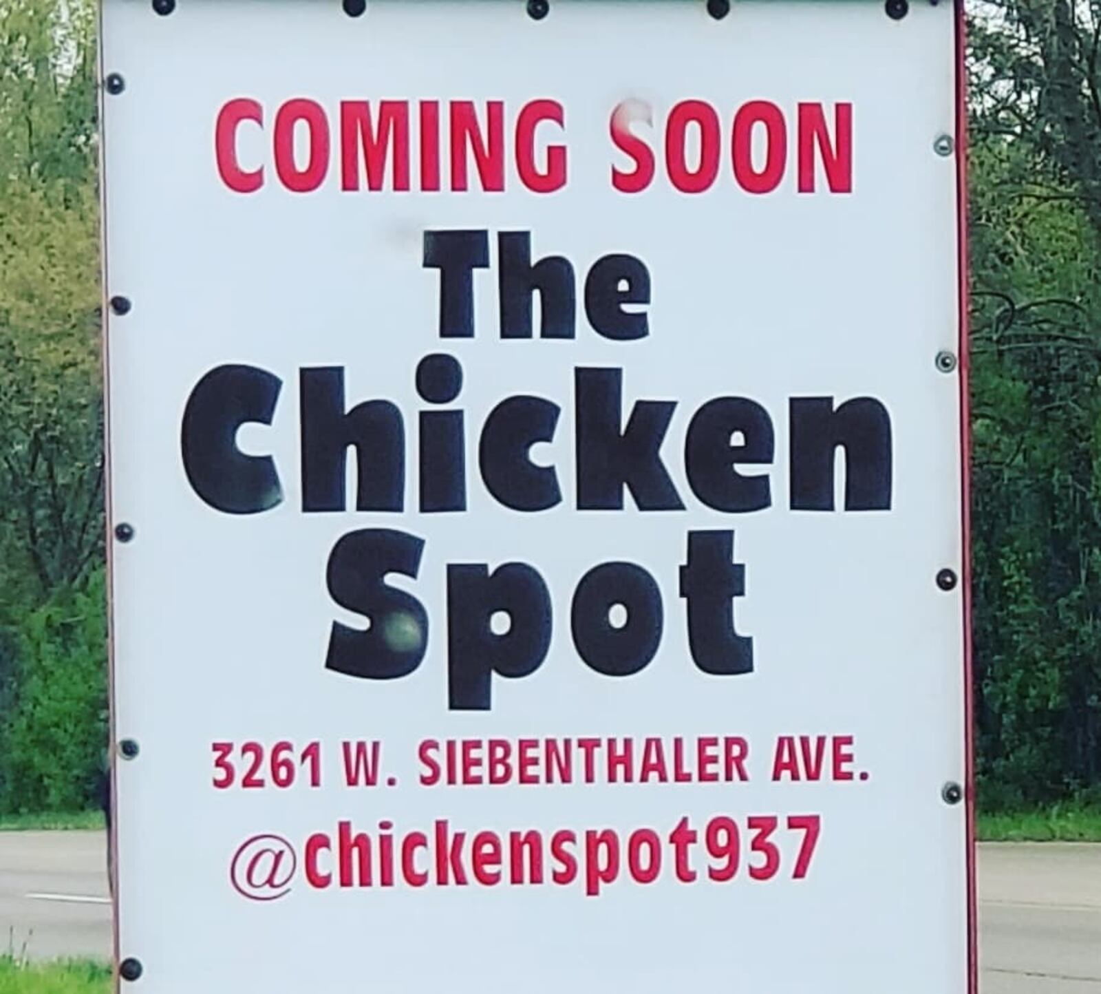 Specialty sandwiches at The Chicken Spot will include the Medusa, a chicken sandwiches topped with a cavatappi noodle Mac and Cheese, collard greens cut into ribbons and pickled onions.