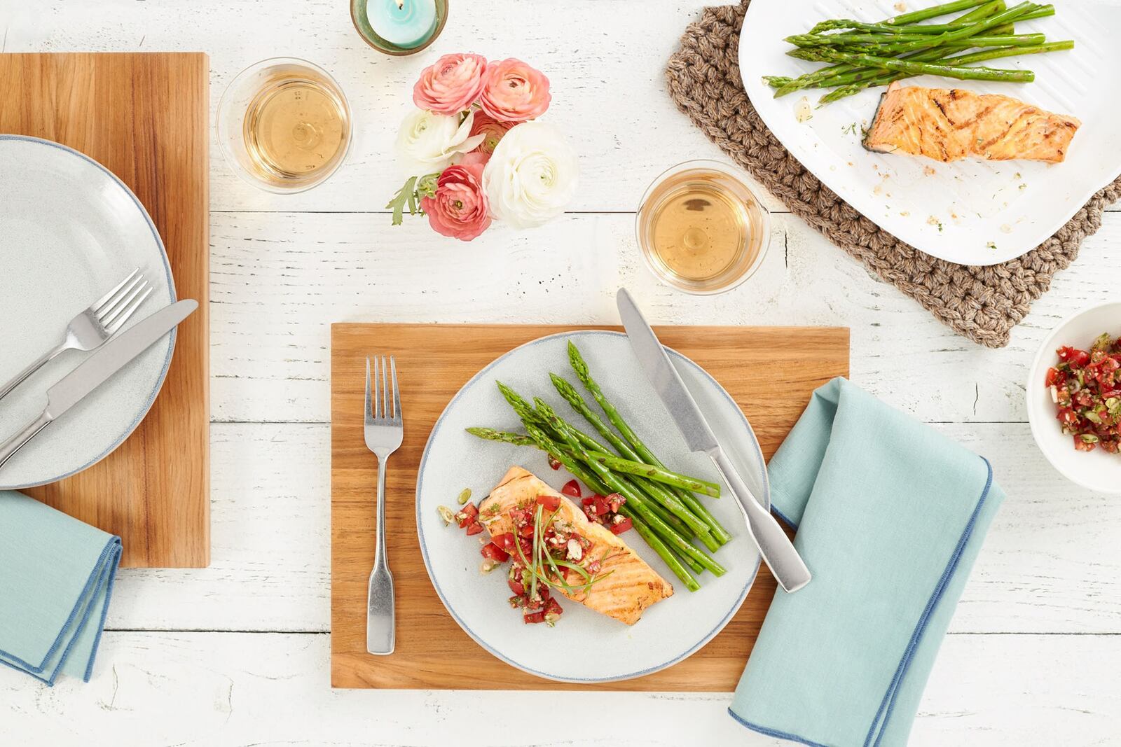 The Kroger Co. and Home Chef announced Oct. 26, 2021, that the meal solutions brand reached $1 billion in annual sales. Founded in 2013, Home Chef offers more than 500 products across a variety of categories, including meal kits, heat-and-eat meals, ready-to-eat products, and seasonal meals, among others. In 2018, it merged with Kroger. CONTRIBUTED