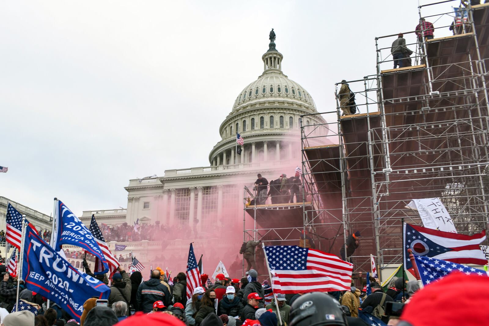 
                        FILE — Supporters of President Donald Trump storm the U.S. Capitol in Washington, Jan. 6, 2021. President Trump’s new U.S. attorney in Washington has opened an internal investigation into the use of an obstruction statute brought against scores of people charged with taking part in the attack on the Capitol on Jan. 6, 2021, according to an email obtained by The New York Times. (Kenny Holston/The New York Times)
                      