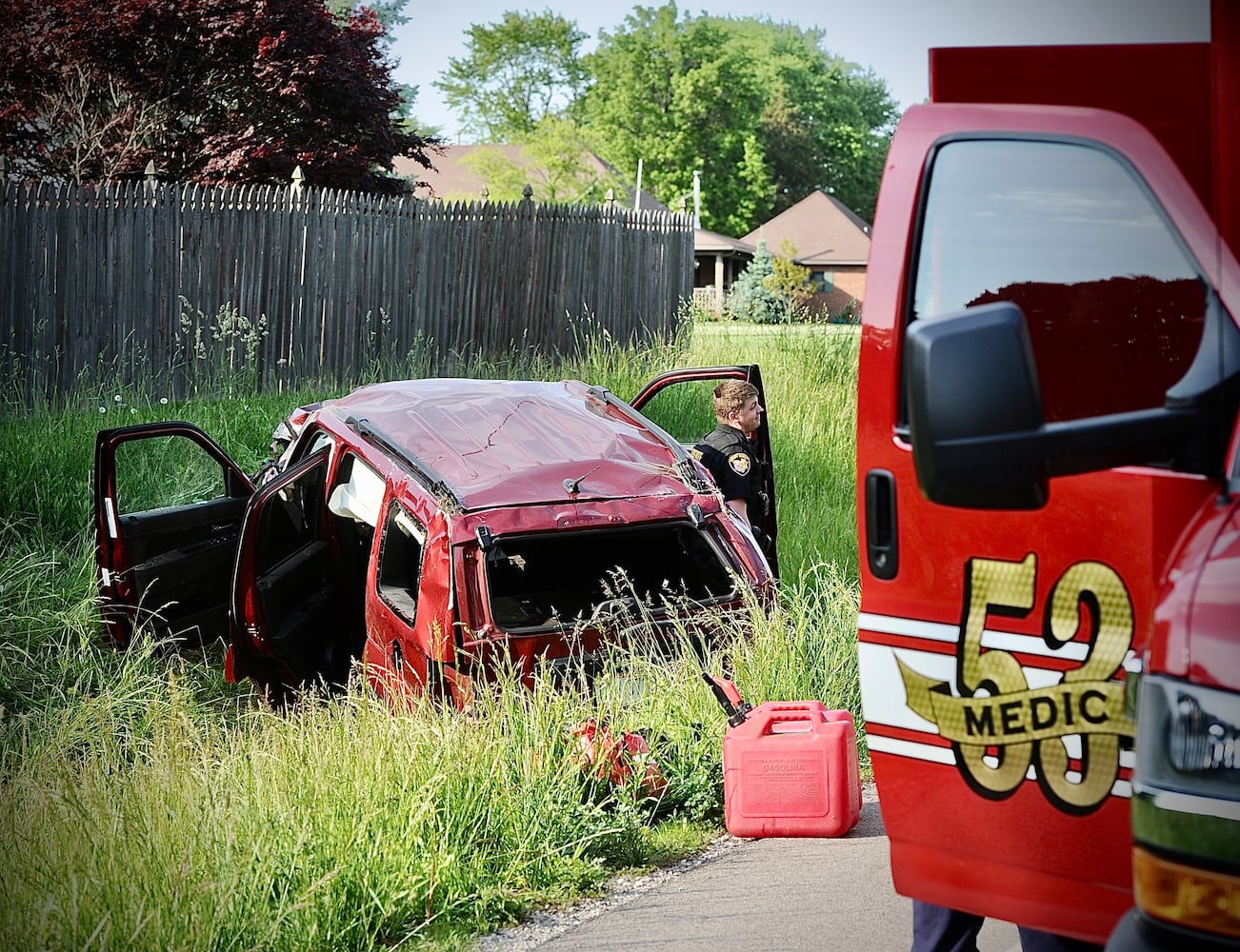 One vehicle rollover crash, Clark county