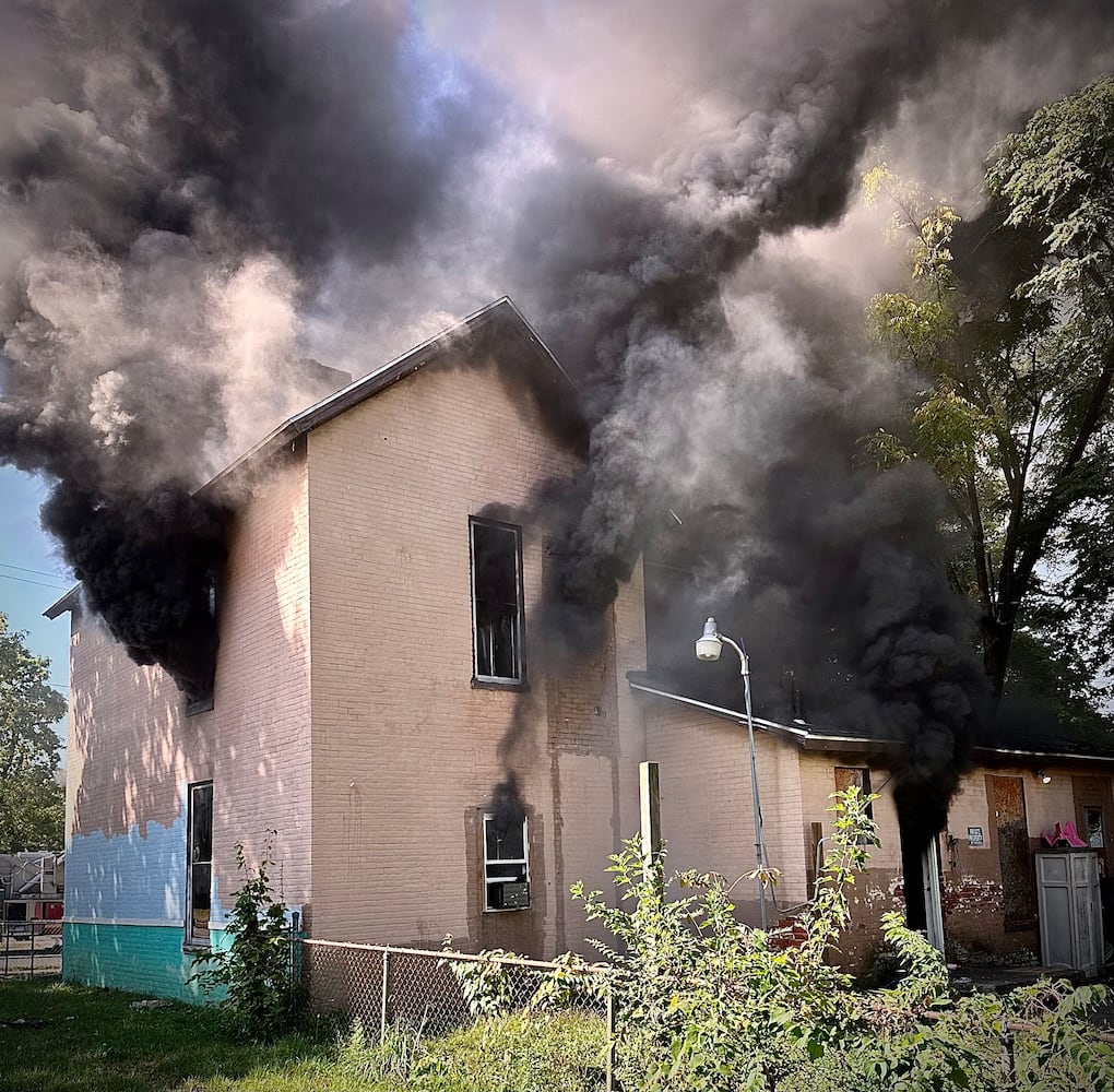 House fires Pleasant Street, Springfield