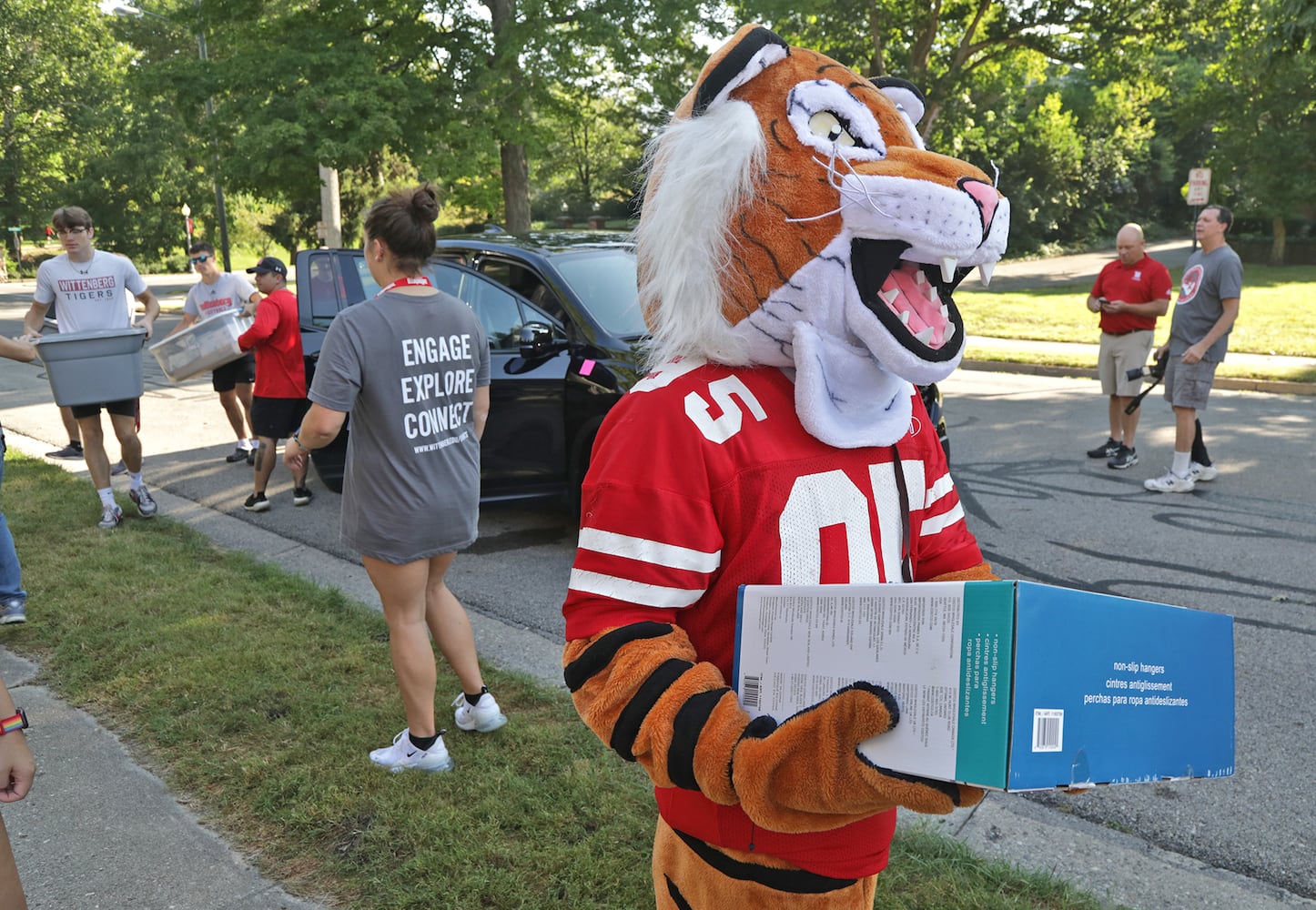 Witt Move-In Day SNS