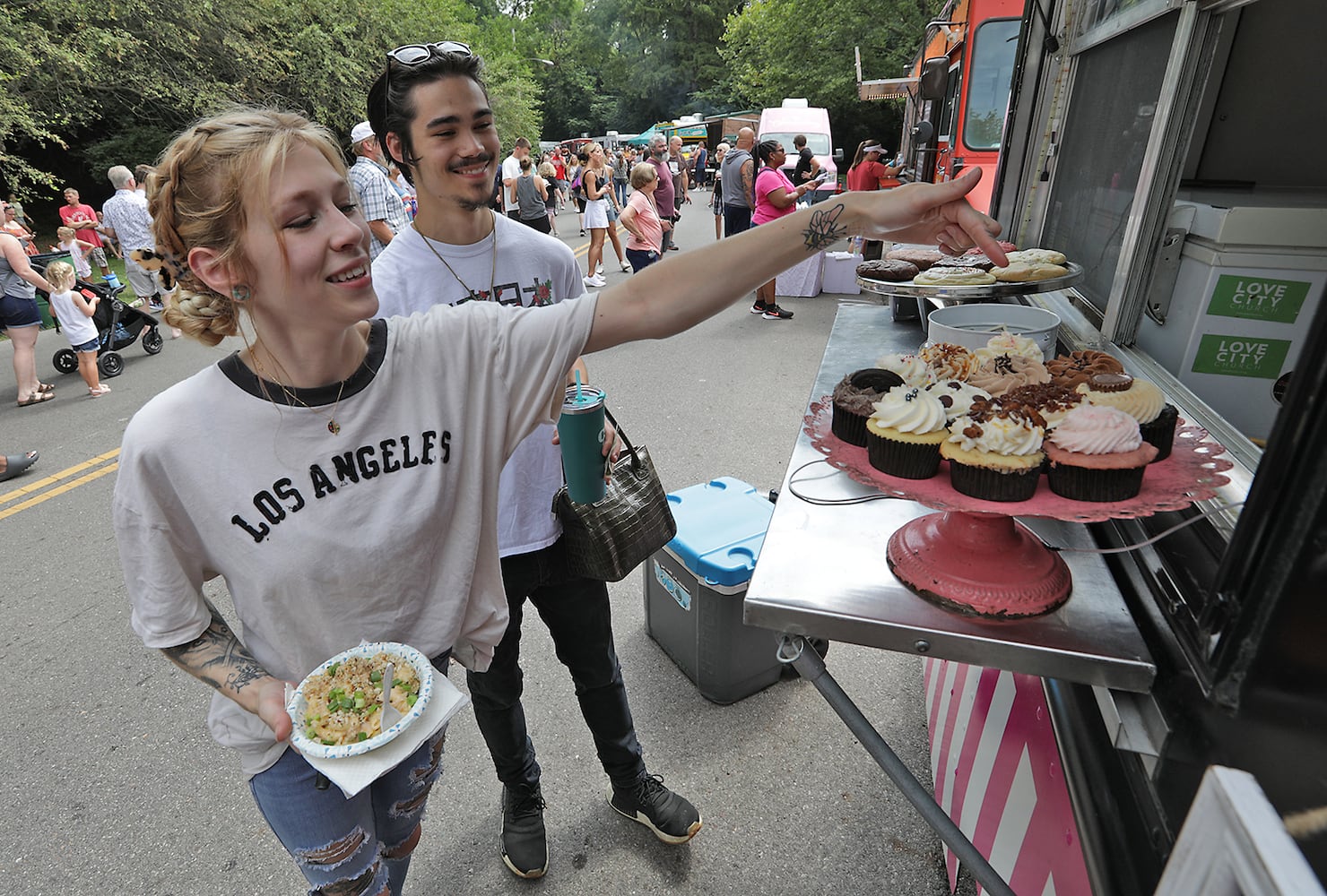 Gourmet Food Trucks SNS