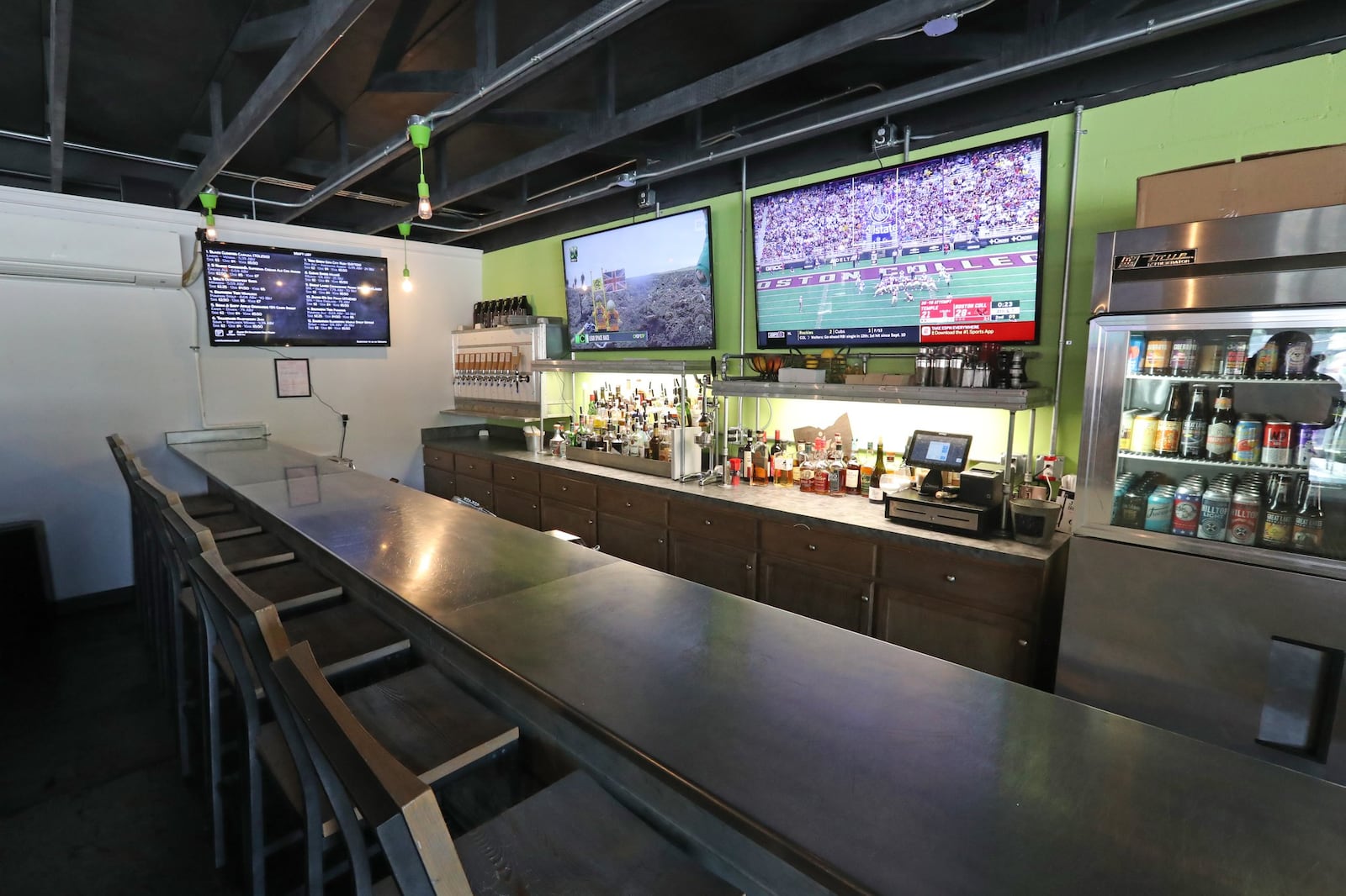 The bar area at Lincoln and Main Gastropub. BILL LACKEY/STAFF