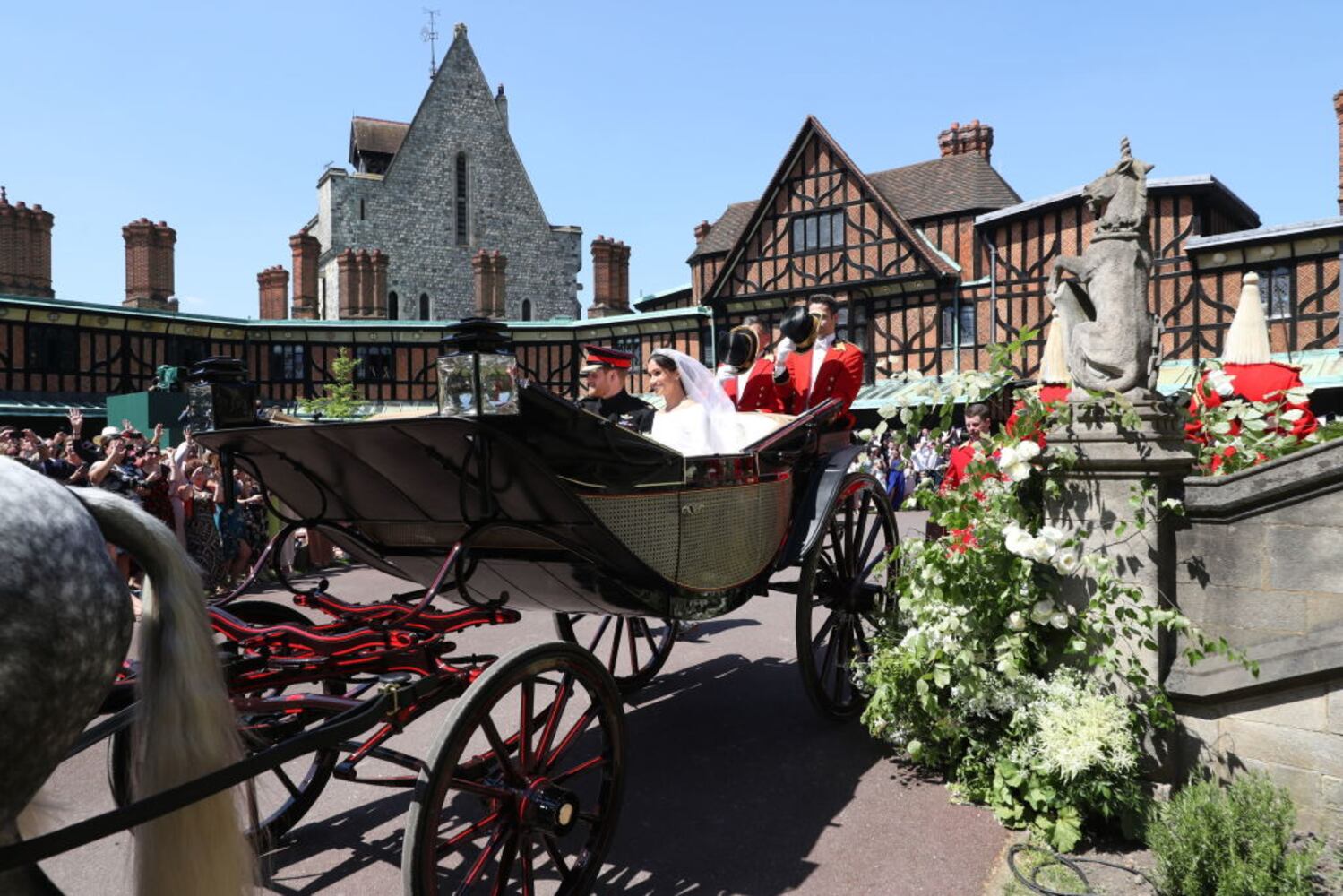 Royal Wedding Photos: The kiss, the ring and other highlights