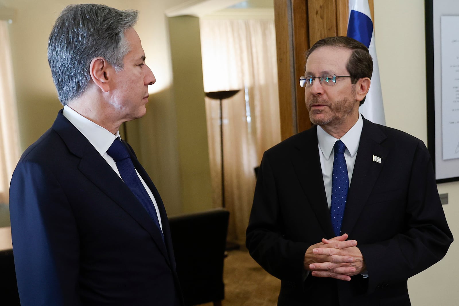 FILE- U.S. Secretary of State Antony Blinken, left, speaks with Israeli President Isaac Herzog, in Tel Aviv, Israel, on Nov. 3, 2023. (Jonathan Ernst/Pool Photo via AP, File)