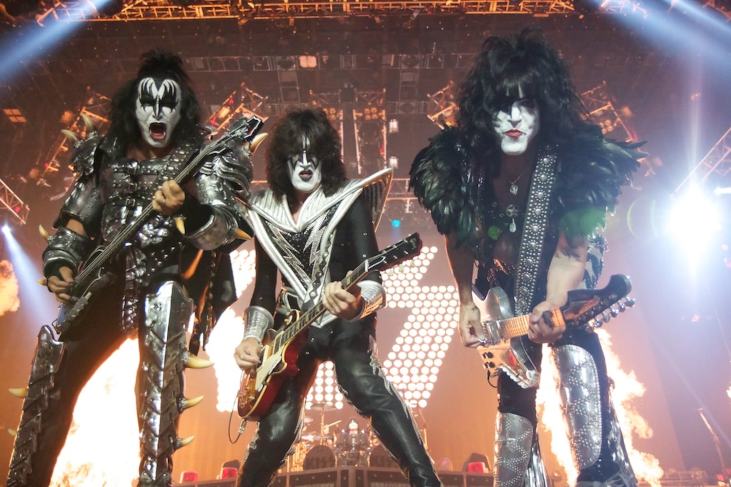 KISS plays Lakewood