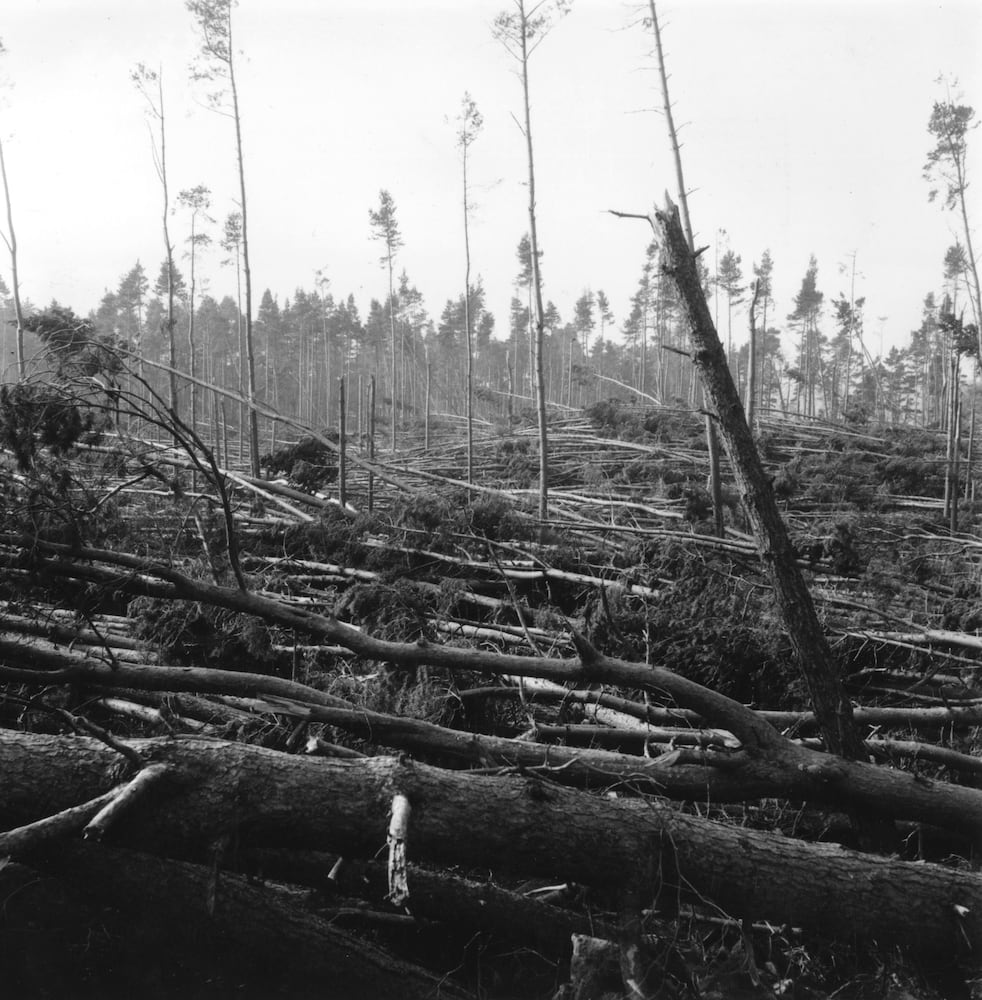 Destructive power of hurricanes