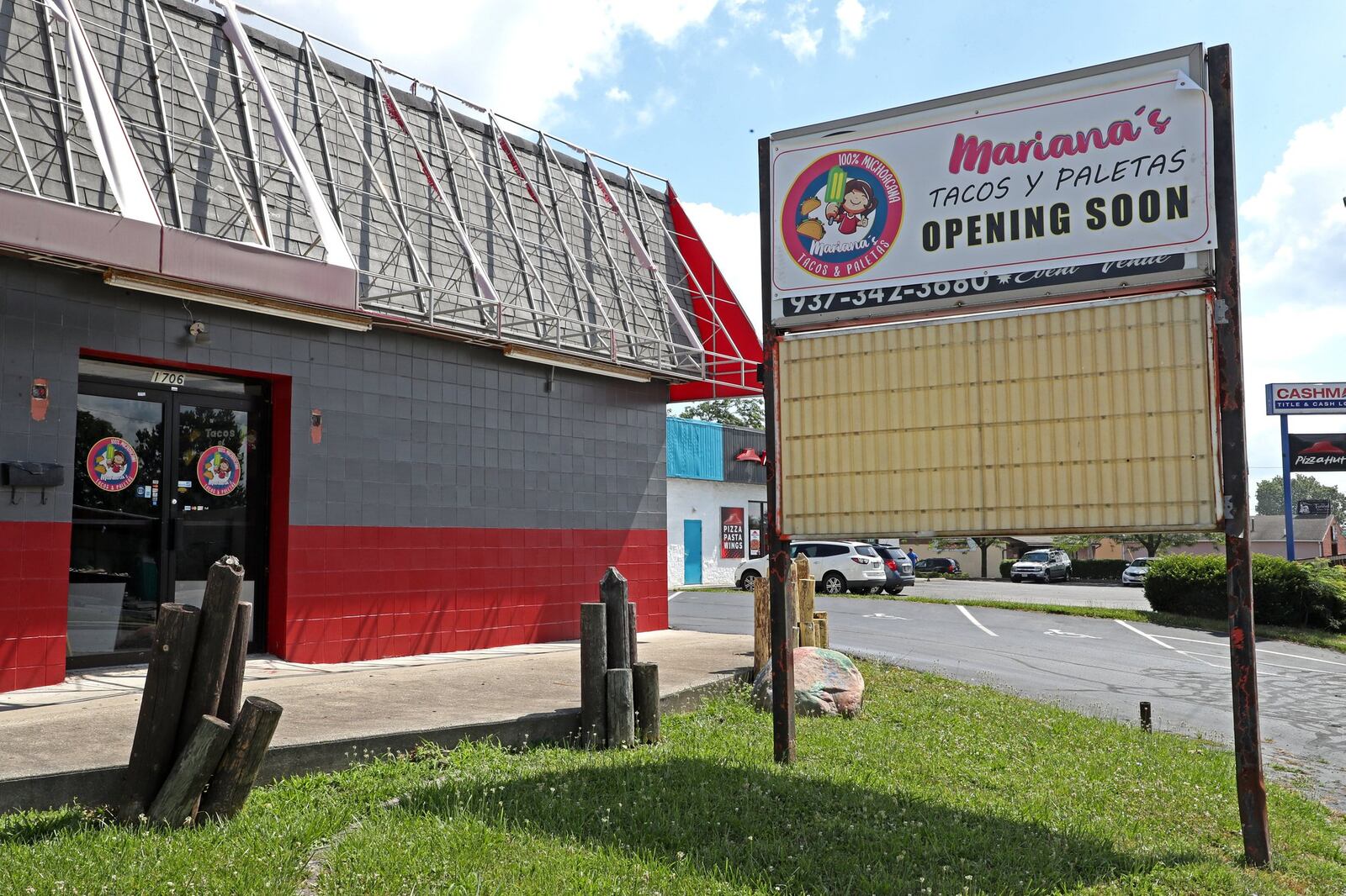 Mariana’s Tacos & Paletas, a new authentic mexican restaurant, will be opening soon at 1706 East Main Street in Springfield. BILL LACKEY/STAFF