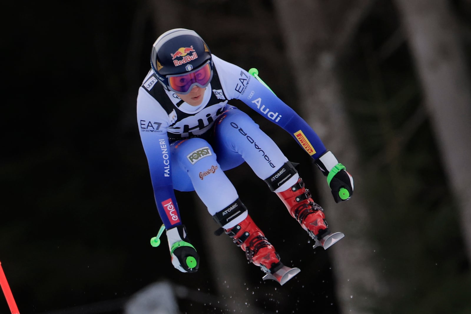 Italy's Sofia Goggia speeds down the course during an alpine ski, women's World Cup downhill, in Garmisch, Germany, Saturday, Jan. 25, 2025. (AP Photo/Giovanni Maria Pizzato)