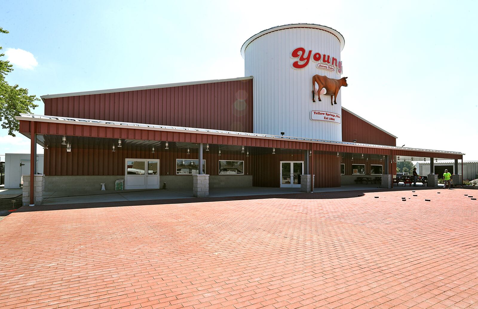 The new Young's Jersey Dairy. BILL LACKEY/STAFF