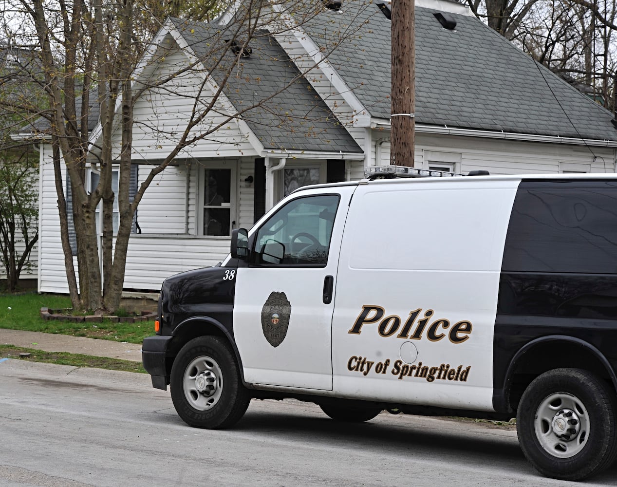 Afternoon shooting in Springfield kills child