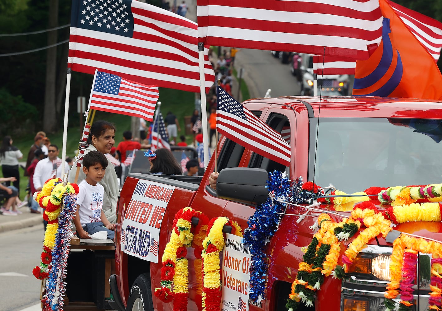 052824 Memorial Parade SNS