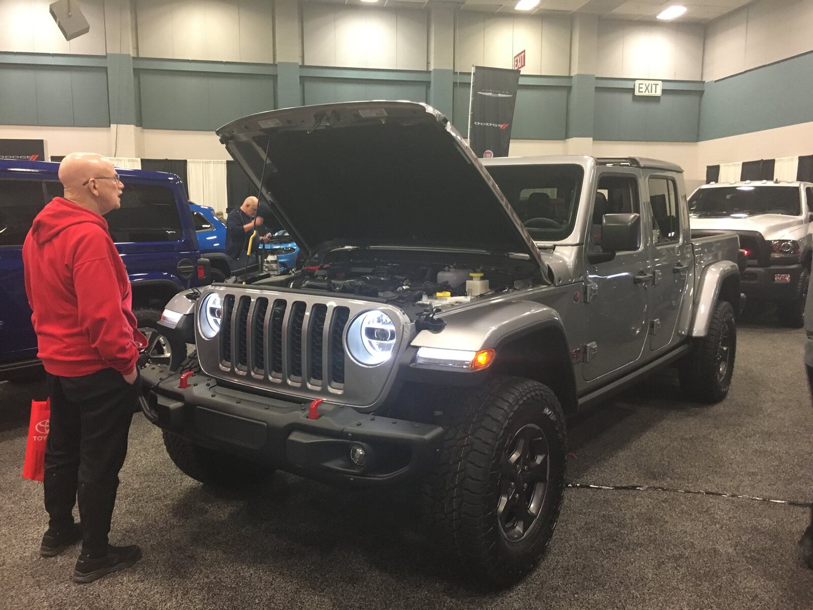 Dayton Auto Show participants look at new vehicles Thursday. STAFF PHOTO / HOLLY SHIVELY