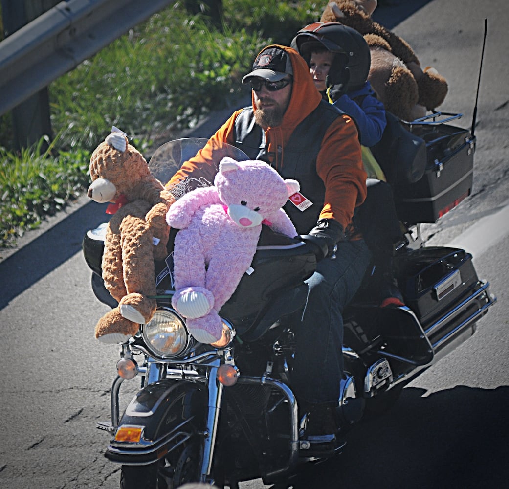 2,800 bikers participate in Toy Run