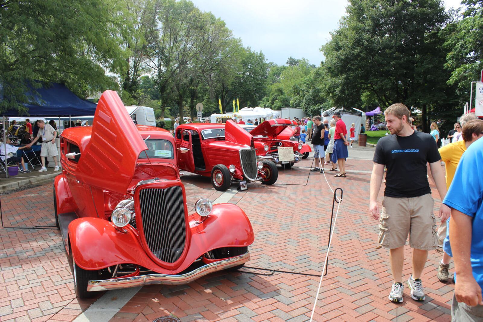 Lincoln Park was filled with people for the Holiday At Home festival Monday, Sept. 1 in Kettering. Chuck Hamlin \ Staff