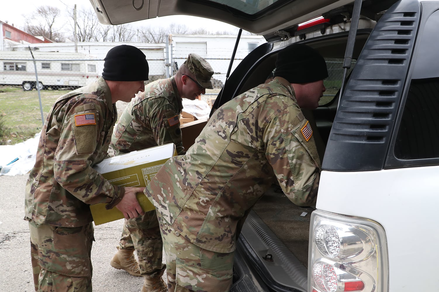 PHOTOS: National Guard Helps Distribute Food