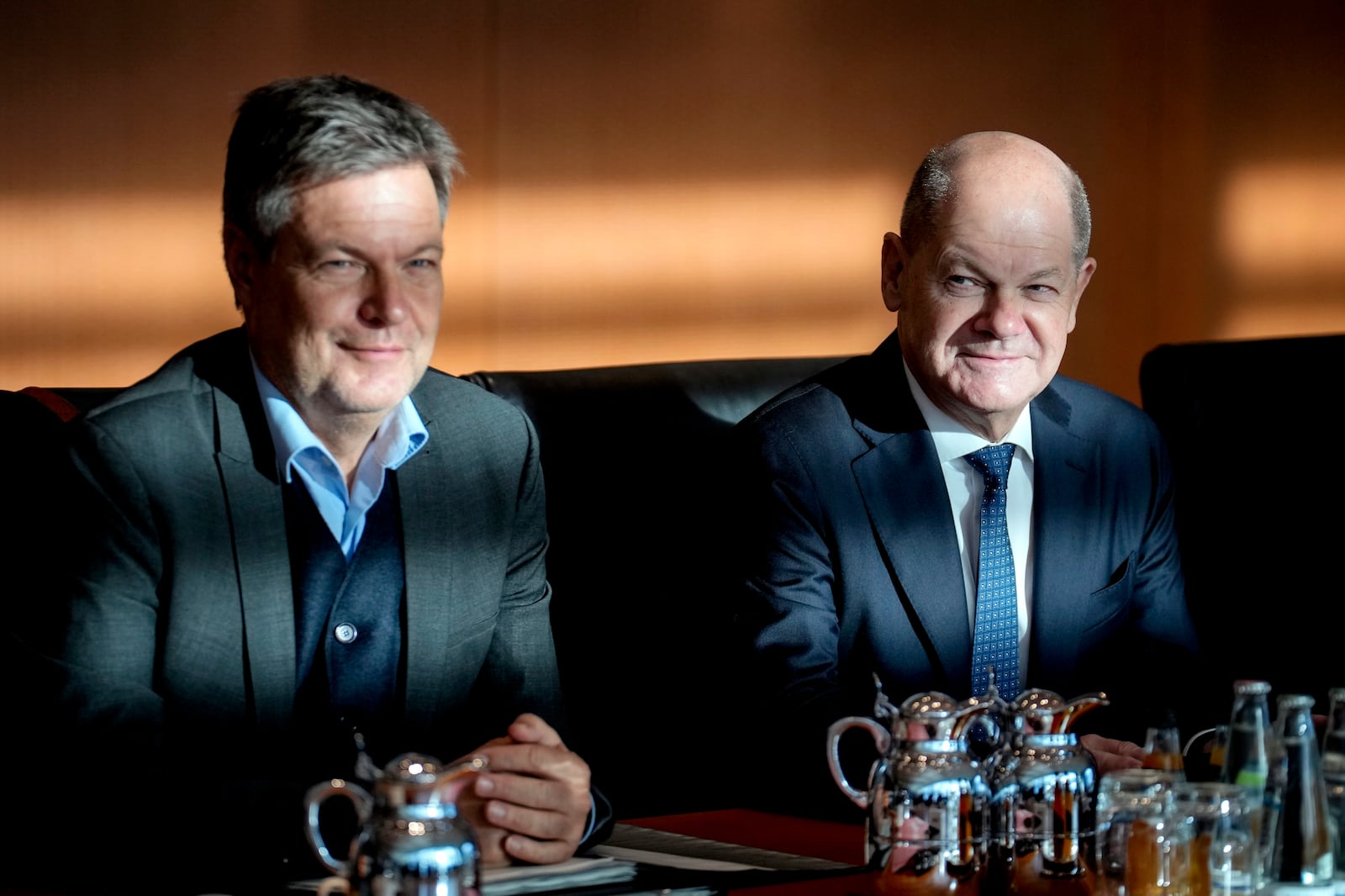 German Chancellor Olaf Scholz, right, and German Economy and Climate Minister Robert Habeck attend the cabinet meeting at the chancellery in Berlin, Germany, Wednesday, Dec. 18, 2024. (AP Photo/Ebrahim Noroozi)