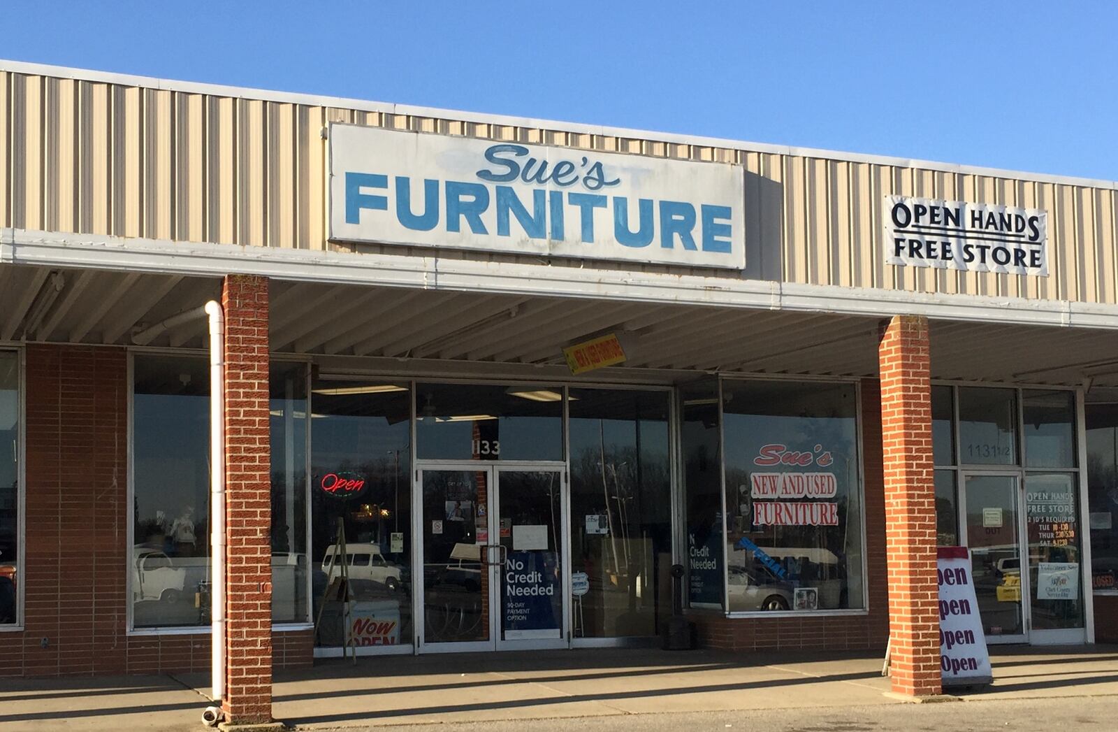 Sue's Furniture Store