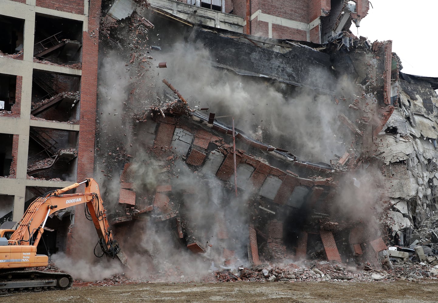 PHOTOS: Crowell-Collier Building Demolition